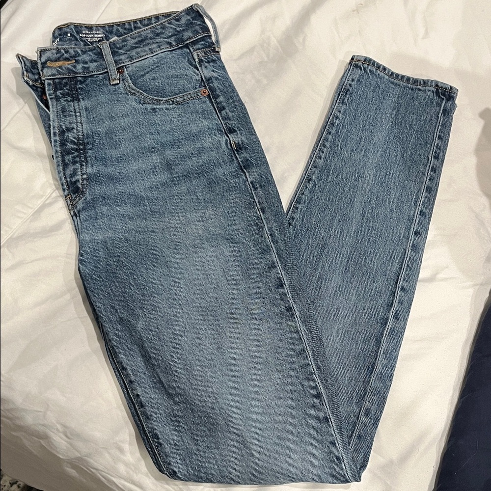 Old Navy Women's Straight Leg Blue Jeans